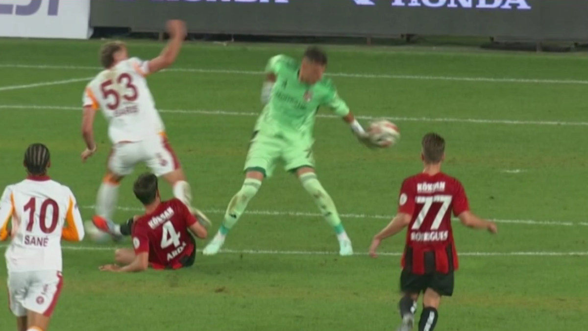 Gaziantep FK, Galatasaray Maçında Kırmızı Kart Gösterildi