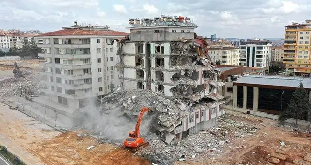 Gaziantep Pamukkale Sitesi Deprem Davasında Firari Kamu Görevlisi Ortaya Çıktı