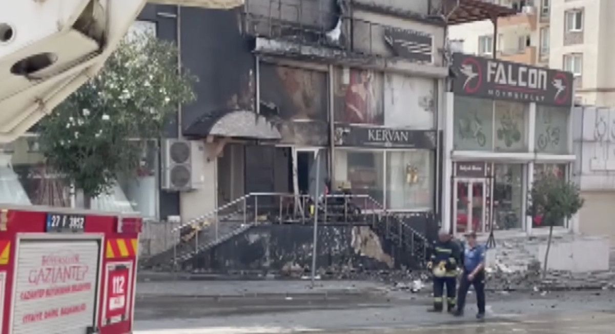 Gaziantep'te 5 Katlı Binada Yangın: 23 Kişi Dumandan Etkilendi