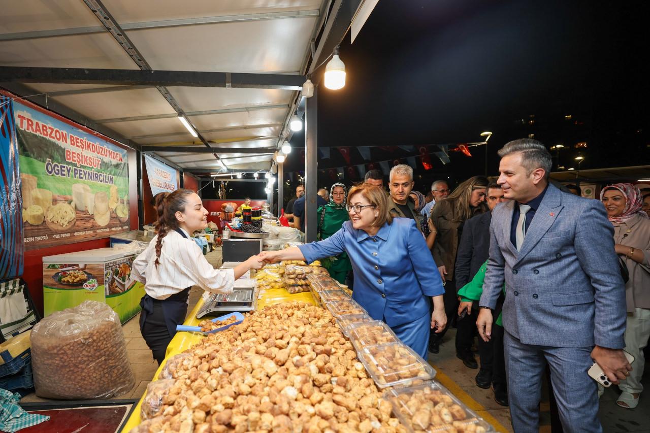 Gaziantep’te 9. Hemşehri Dernekleri Festivali Coşkuyla Başladı