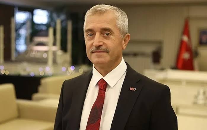 Gaziantep'te Depremzedeler Varken AKP'li Belediyenin 111 Milyonluk Top İhalesi