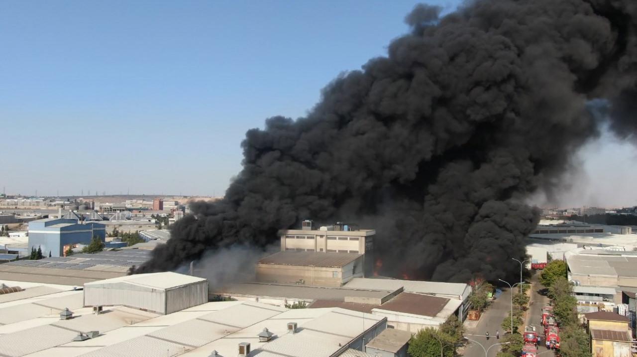 Gaziantep'te Geri Dönüşüm Tesisinde Büyük Yangın