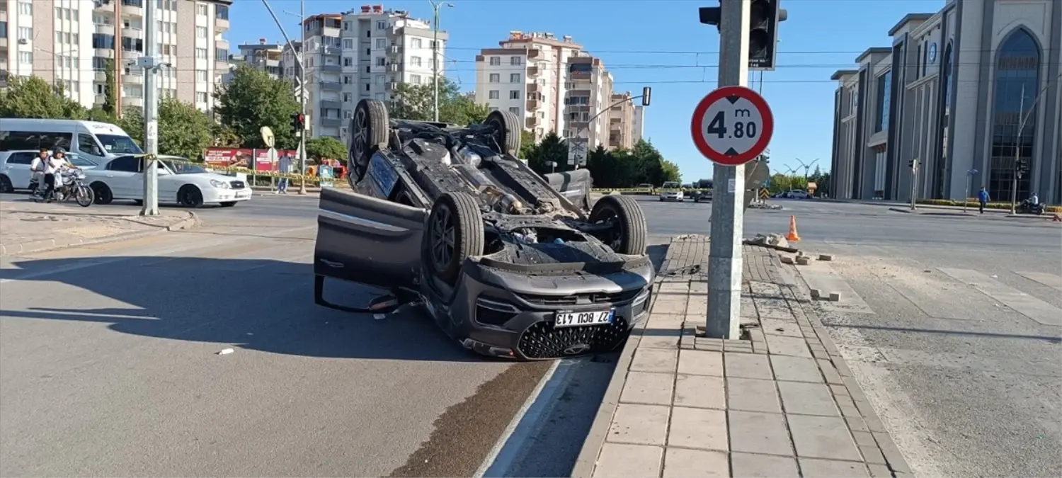 Gaziantep'te Polis Oto ile Kaza