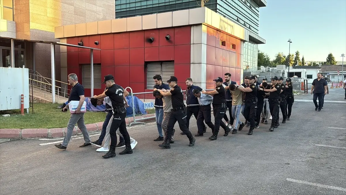 Gaziantep'te Silahlı Çete Operasyonu: 6 Tutuklama