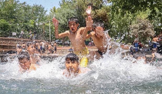 Hafta Sonu Hava Durumu: Fırtına, Aşırı Sıcaklık ve Yağış Bekleniyor