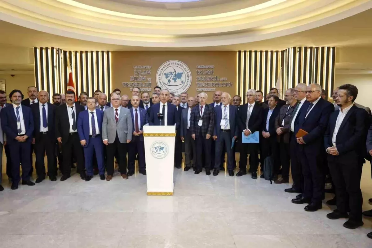 İlahiyat Dekanları'ndan İsrail'e Tepki: Gazze'ye Yönelik Soykırım Kınandı