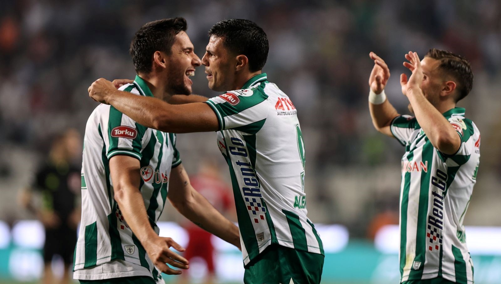 Konyaspor, Gaziantep'i 3-0 Yenerek Süper Lig'de Lider Oldu