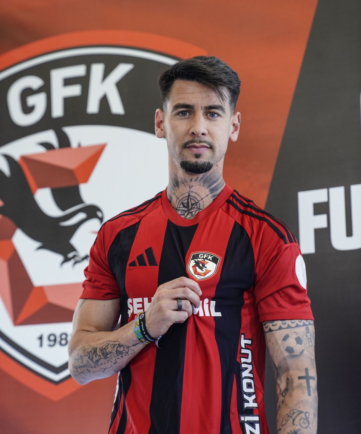 Luis Perez resmen Gaziantep FK'da