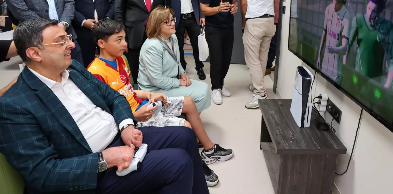 Mehmet Efe'nin Protez Kol Hayali Gerçekleşti