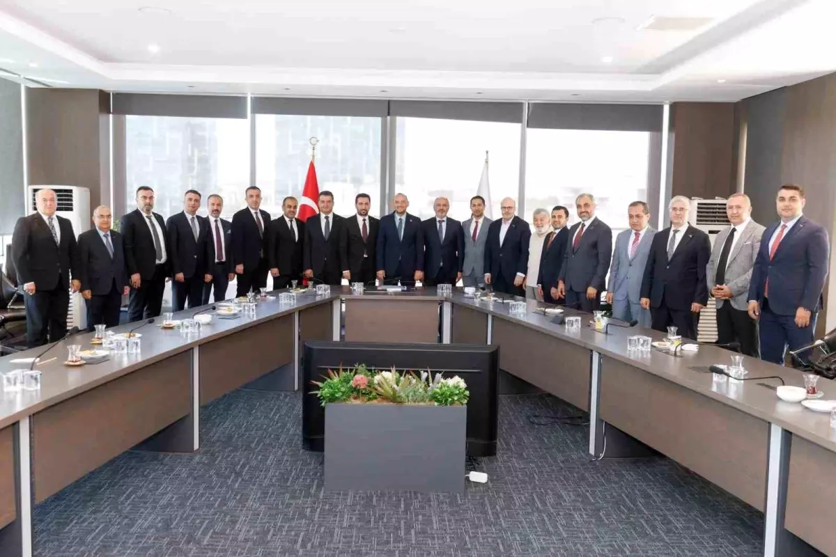 MÜSİAD Gaziantep Yönetimi İstanbul'da Genel Merkez'i Ziyaret Etti