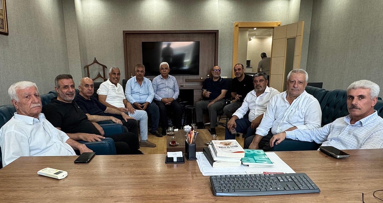 Saray Zihniyeti: AKP'li Vekil ve Yargı Mensubu Aynı Masada