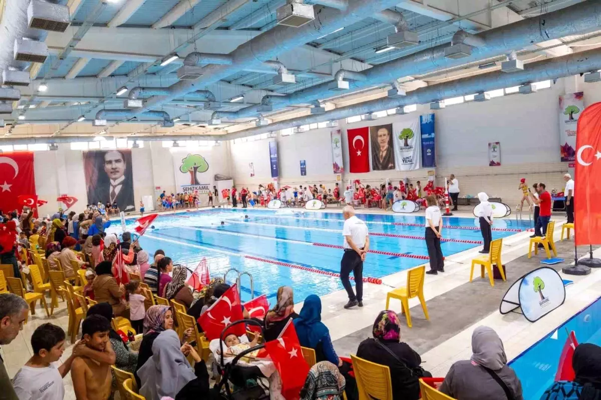 Şehitkamil'de çocuklar Alleben ile hem öğrendi hem serinledi