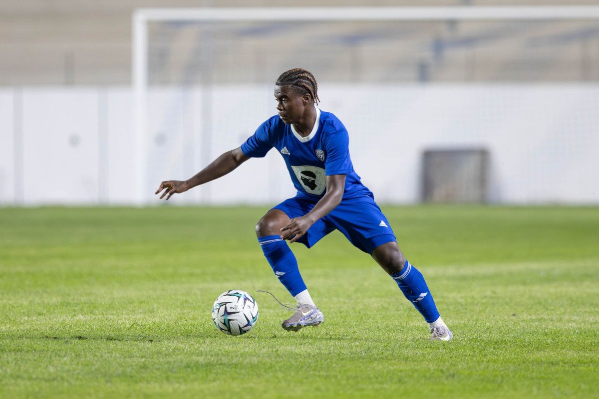 Trabzonspor'un yeni transferi Oulai'nin 4 maç cezalı olduğu ortaya çıktı