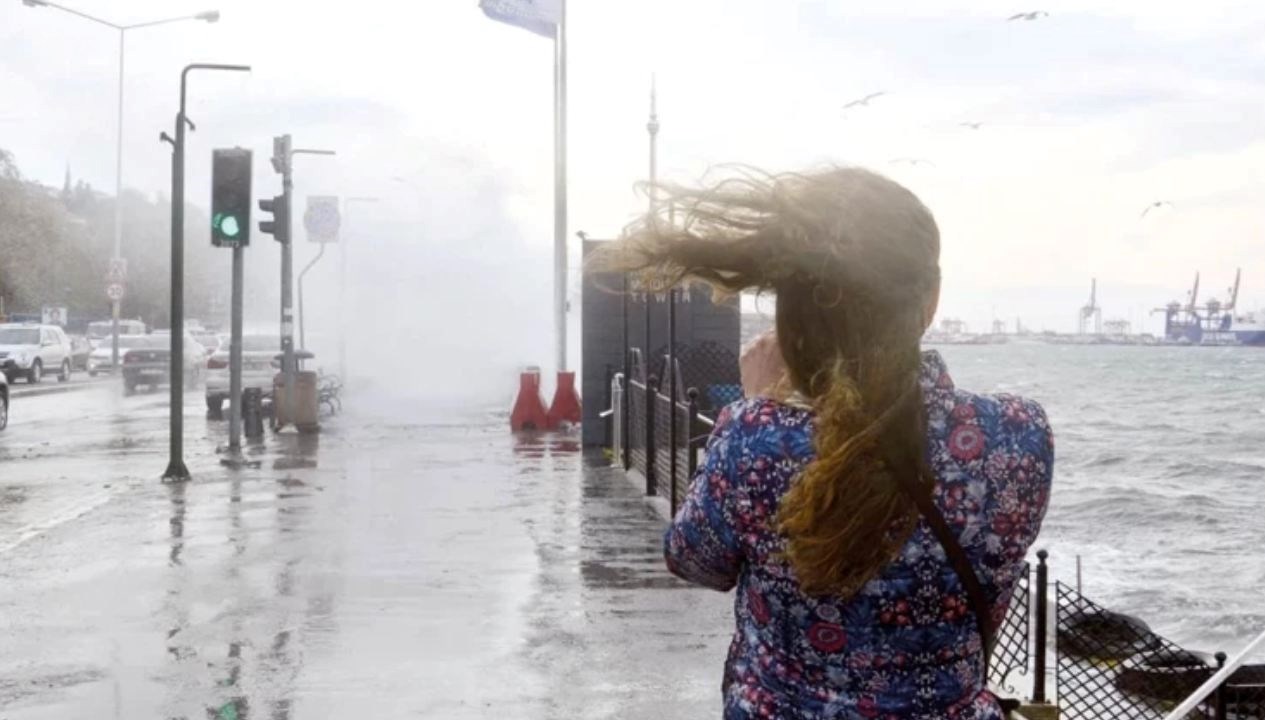 Türkiye’de Sıcaklıkların Normal Seviyelere Dönmesi ve Marmara ile Ege İçin Kuvvetli Rüzgar Uyarısı