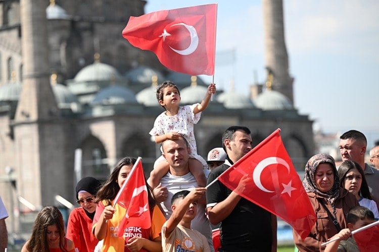 Türkiye'nin Dört Bir Yanında 30 Ağustos Zafer Bayramı Coşkusu ve Kutlamaları