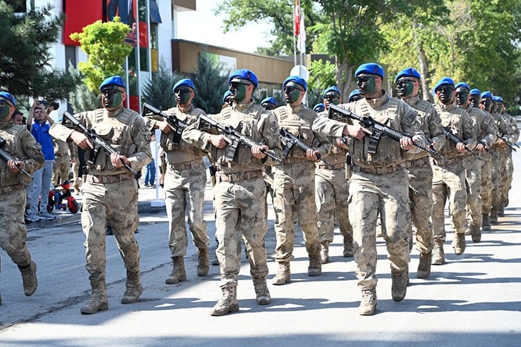 Türkiye'nin Dört Bir Yanında 30 Ağustos Zafer Bayramı Coşkusu ve Kutlamaları