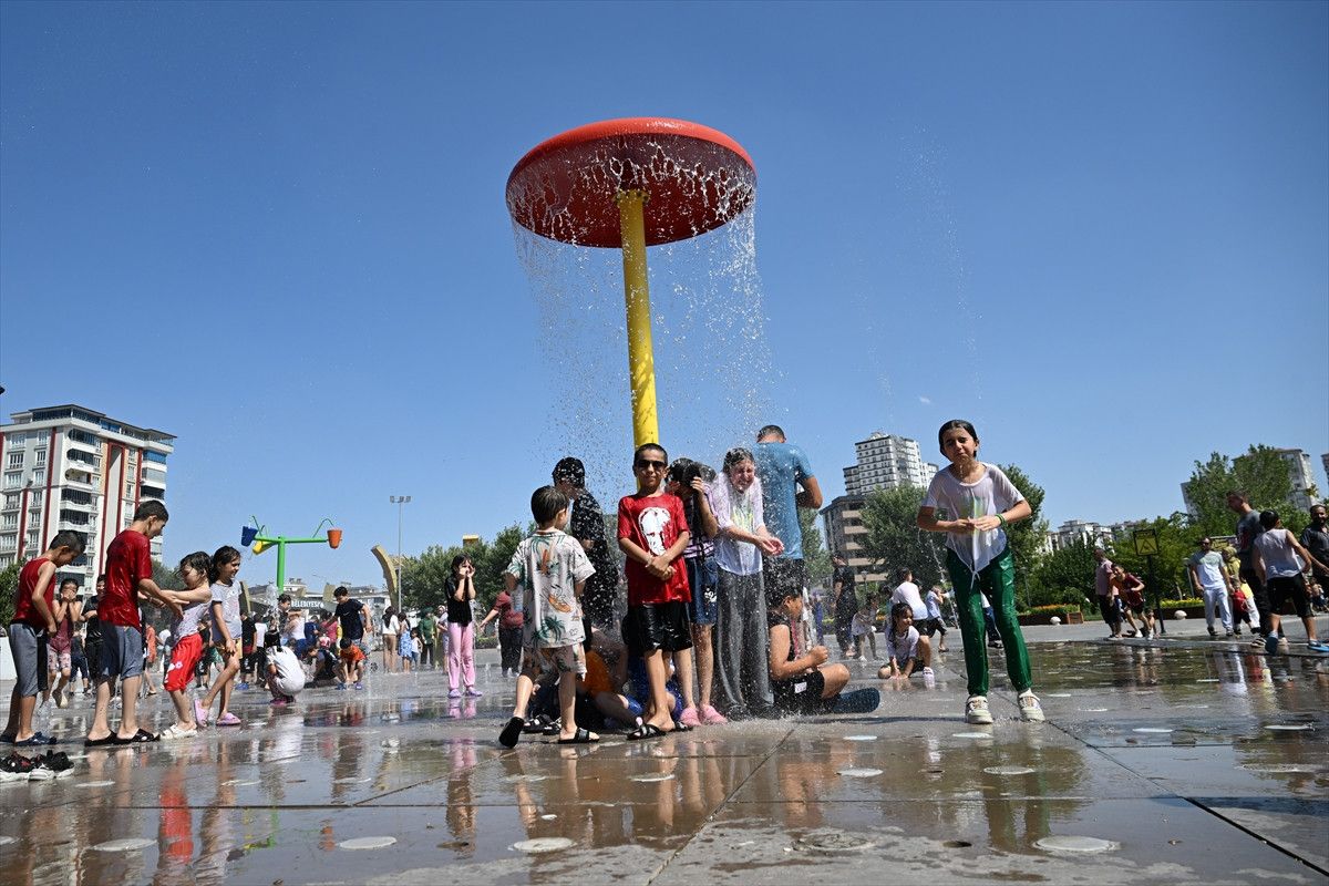 Türkiye'nin Sıcak Hava Dalgası: Gaziantep'ten Şanlıurfa'ya Termometreler 51 Dereceyi Gördü