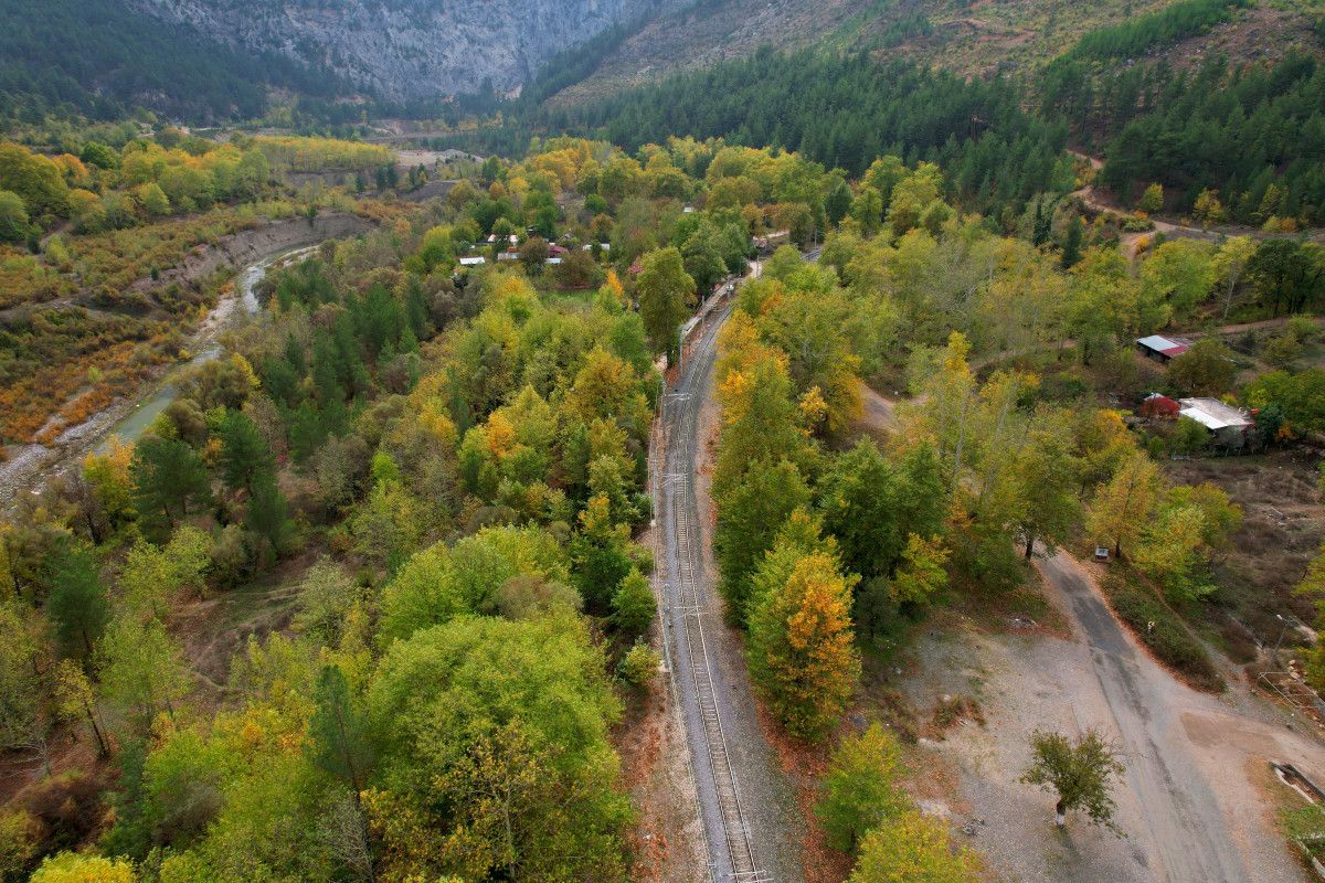 Adana Belemedik Tabiat Parkı: Sonbaharın Renk Cümbüşü ve Doğal Güzellikleriyle Yeni Gözde