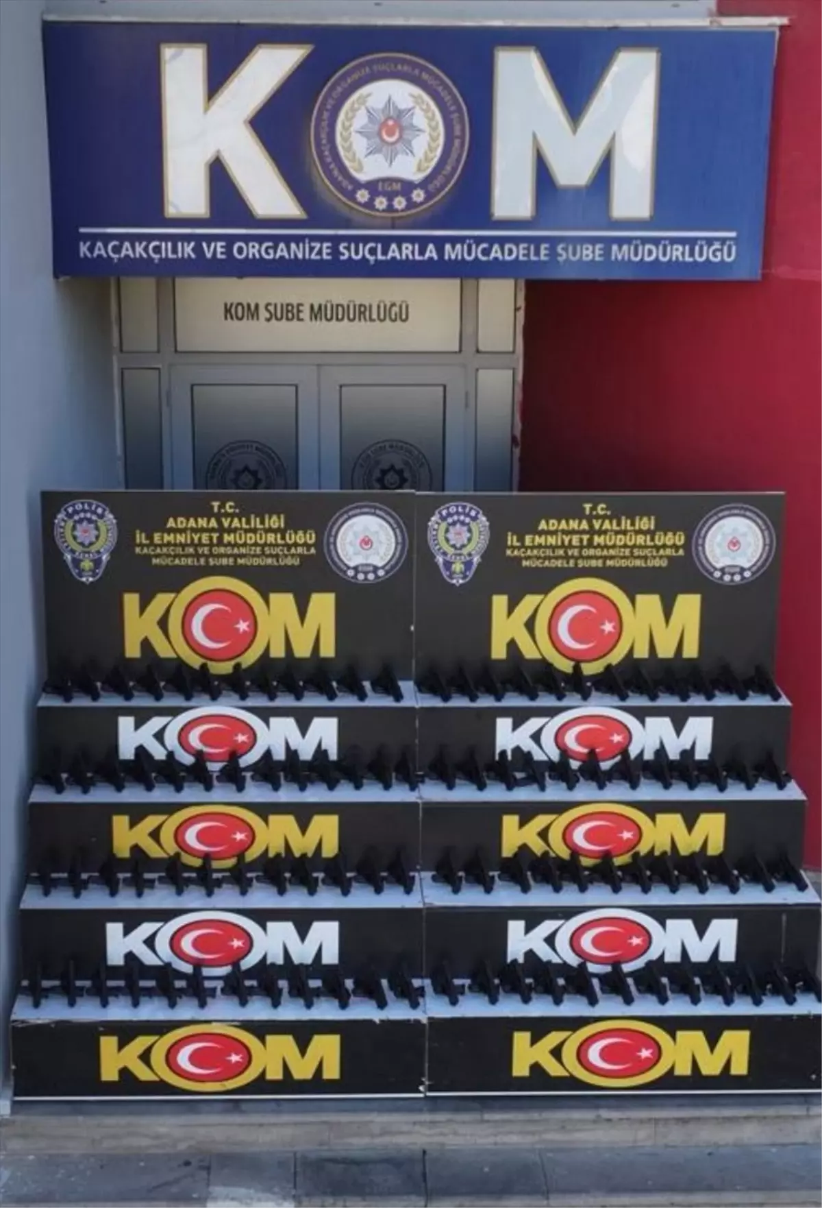 Adana'da 97 Ruhsatsız Tabanca Ele Geçirildi