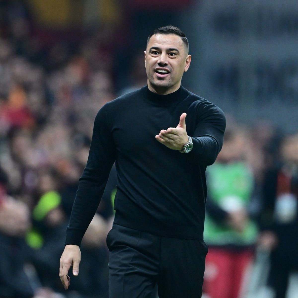 Başakşehir ve Teknik Direktör Çağdaş Atan'ın Yolları Karşılıklı Anlaşmayla Ayrıldı