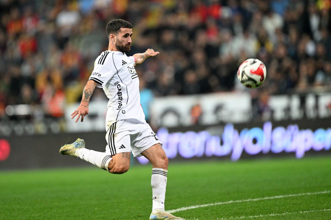 Beşiktaş ile Kocaelispor 16 Sezon Sonra Süper Lig'de Karşılaşıyor: Muhtemel 11'ler ve Öne Çıkan Detaylar