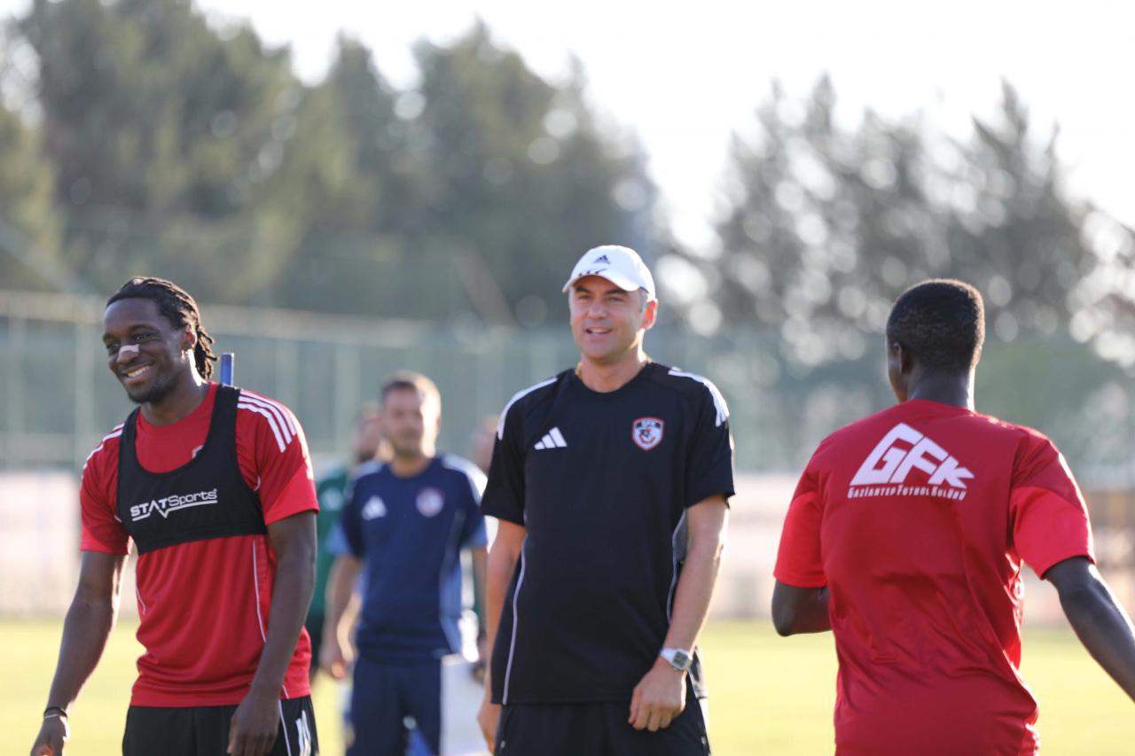 Burak Yılmaz'dan 'Selçuk İnan' sözleri: 'Bunlar magazinsel işler'