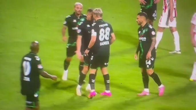 Caner Erkin'in Takım Arkadaşına Tokat Atmasının Ardından Verilen 6 Maç Men Cezası