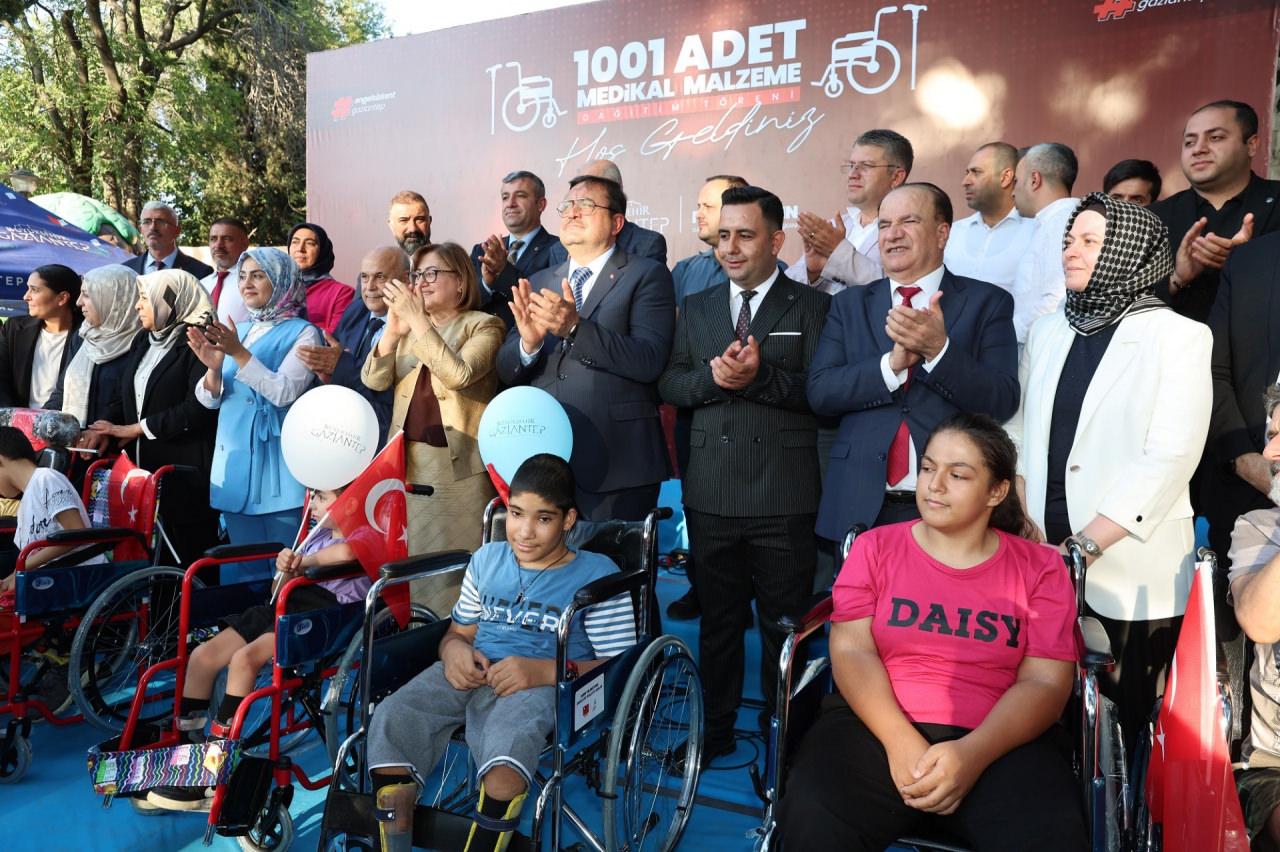 Gaziantep Büyükşehir Belediyesi’nden Engelli Vatandaşlara 1001 Medikal Destek Dağıtıldı