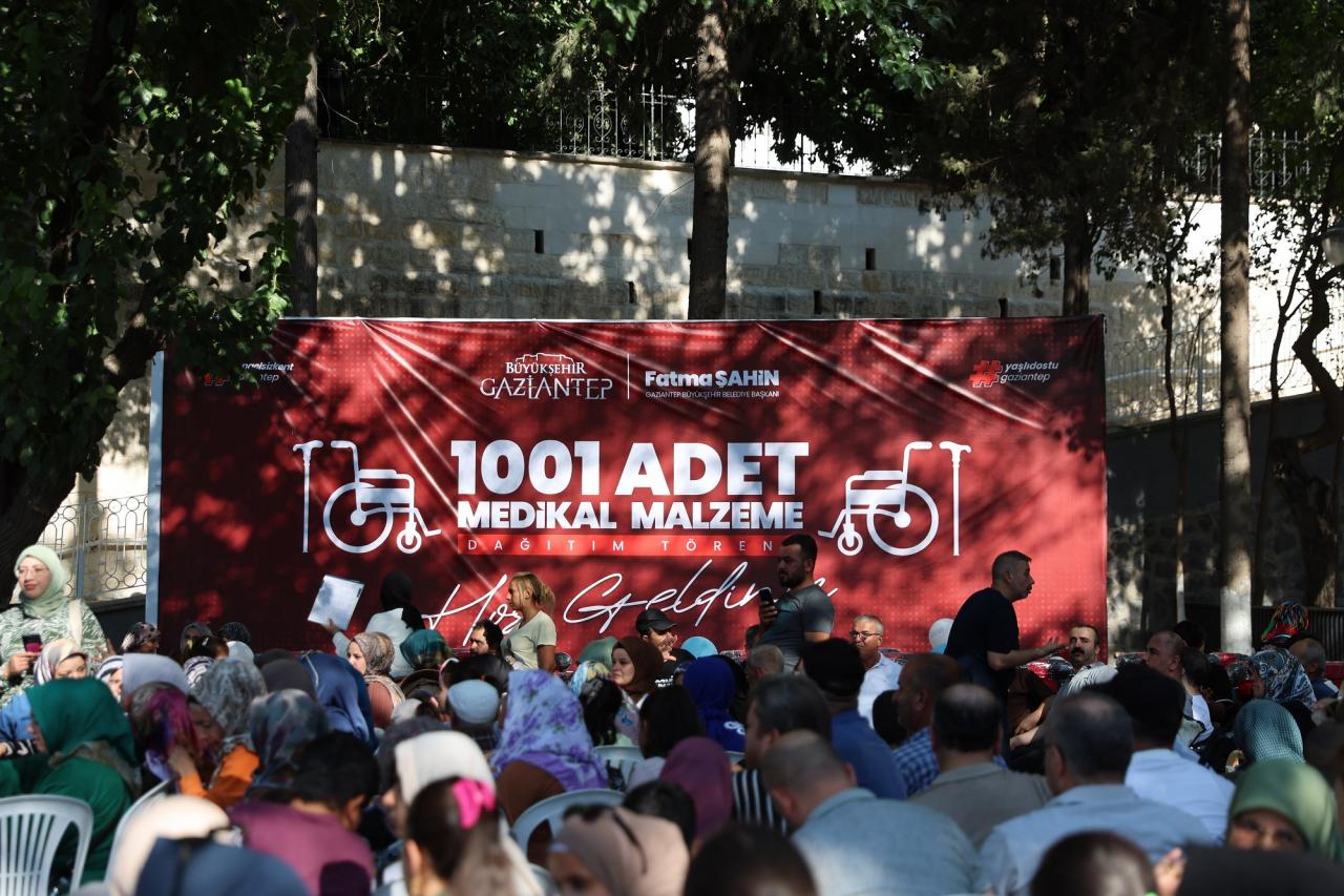 Gaziantep Büyükşehir Belediyesi’nden Engelli Vatandaşlara 1001 Medikal Destek Dağıtıldı