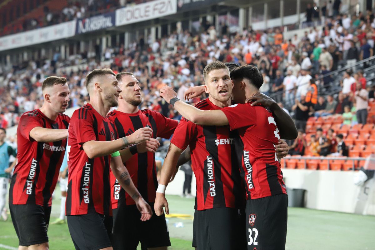 Gaziantep FK, Kocaelispor'u evinde yendi