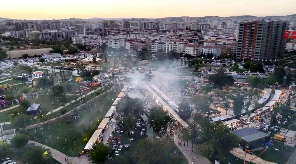 Gaziantep GastroANTEP Festivali'nde Kebap Dumanı Yükseliyor