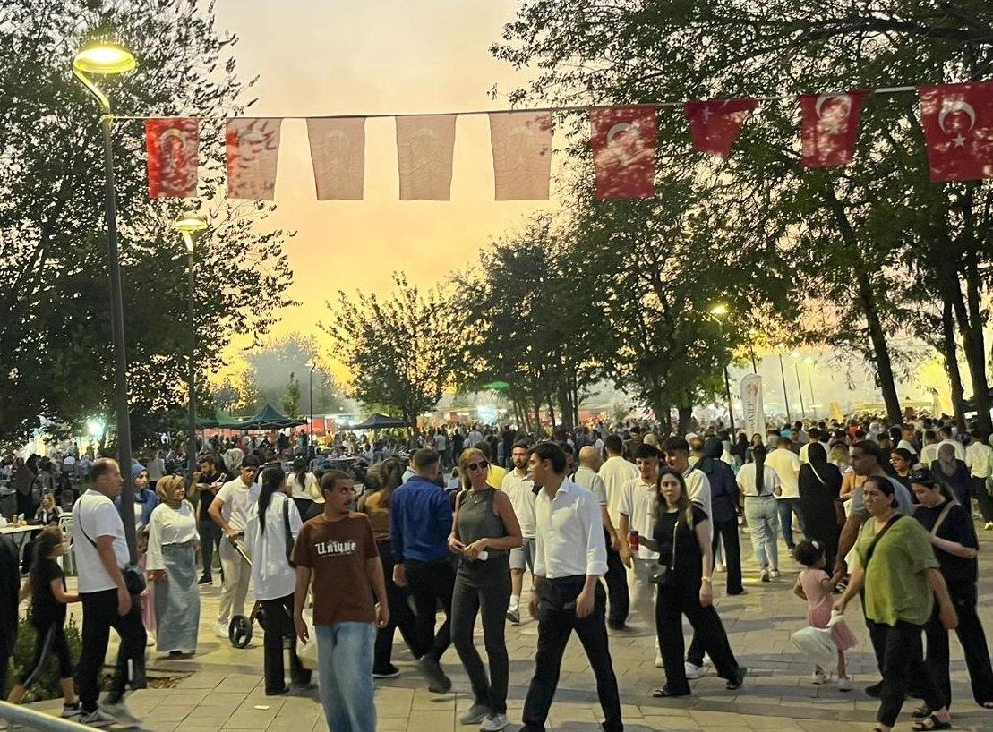 Gastronomi festivalinde Gaziantepli hanımlara meydan okudu: Yuvalamada ilk 5’teyim