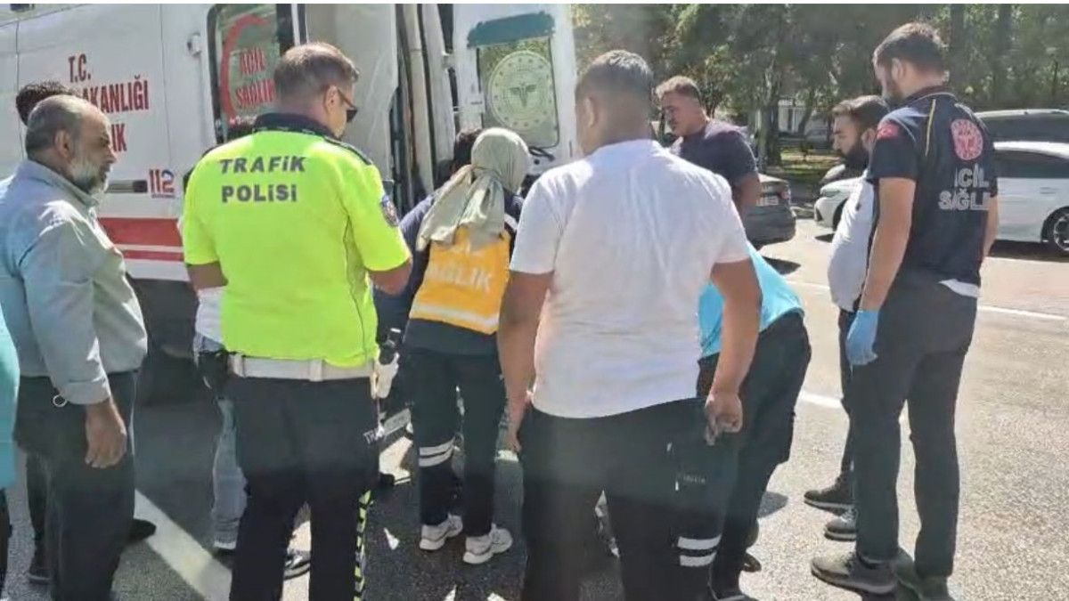 Gaziantep'te zincirleme kaza: 6 araç çarpıştı, 2 kişi yaralandı