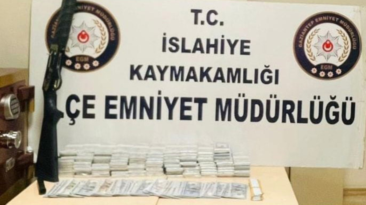 Gaziantep İslahiye'de 1,1 Milyon Dolarlık Sahte Döviz Operasyonu: 1 Gözaltı