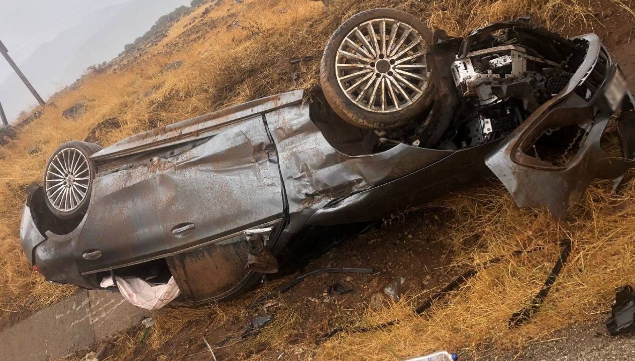 Gaziantep İslahiye'de Trafik Kazası: 3 Kişi Yaralandı