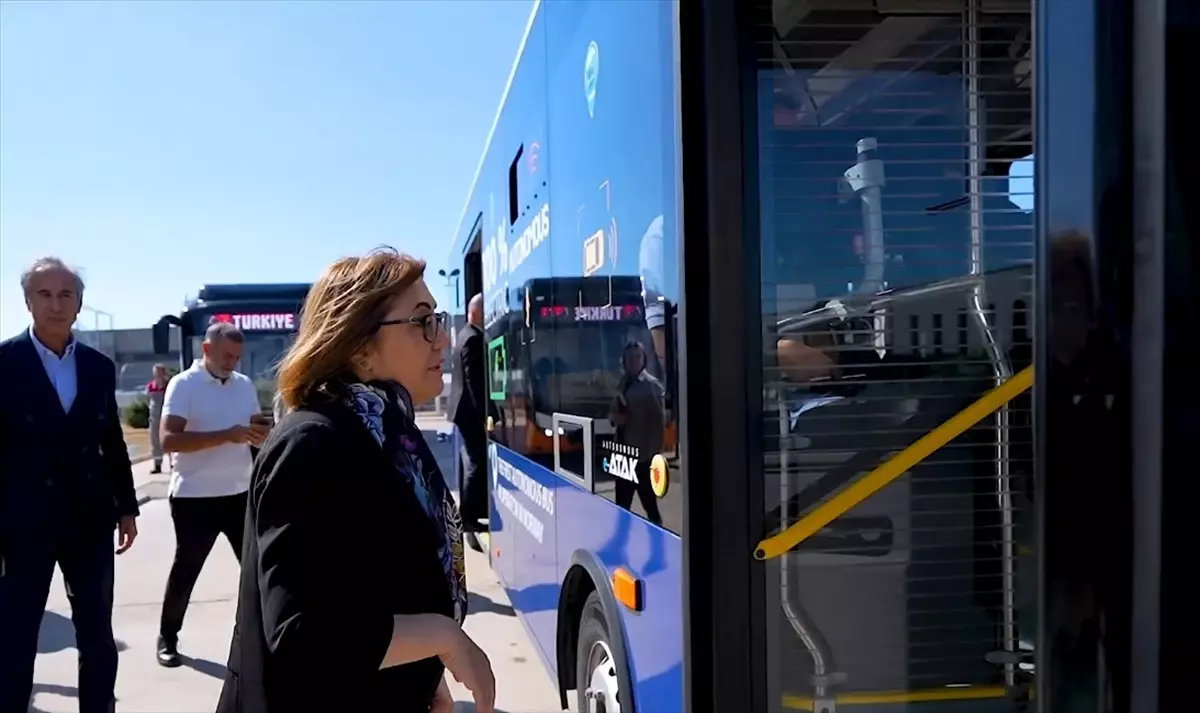 Gaziantep Toplu Ulaşımına 25 Yeni Yerli Elektrikli Otobüs Katıldı