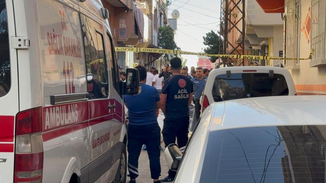 Boşanma aşamasındaki eşini öldürüp yaşamına son verdi!