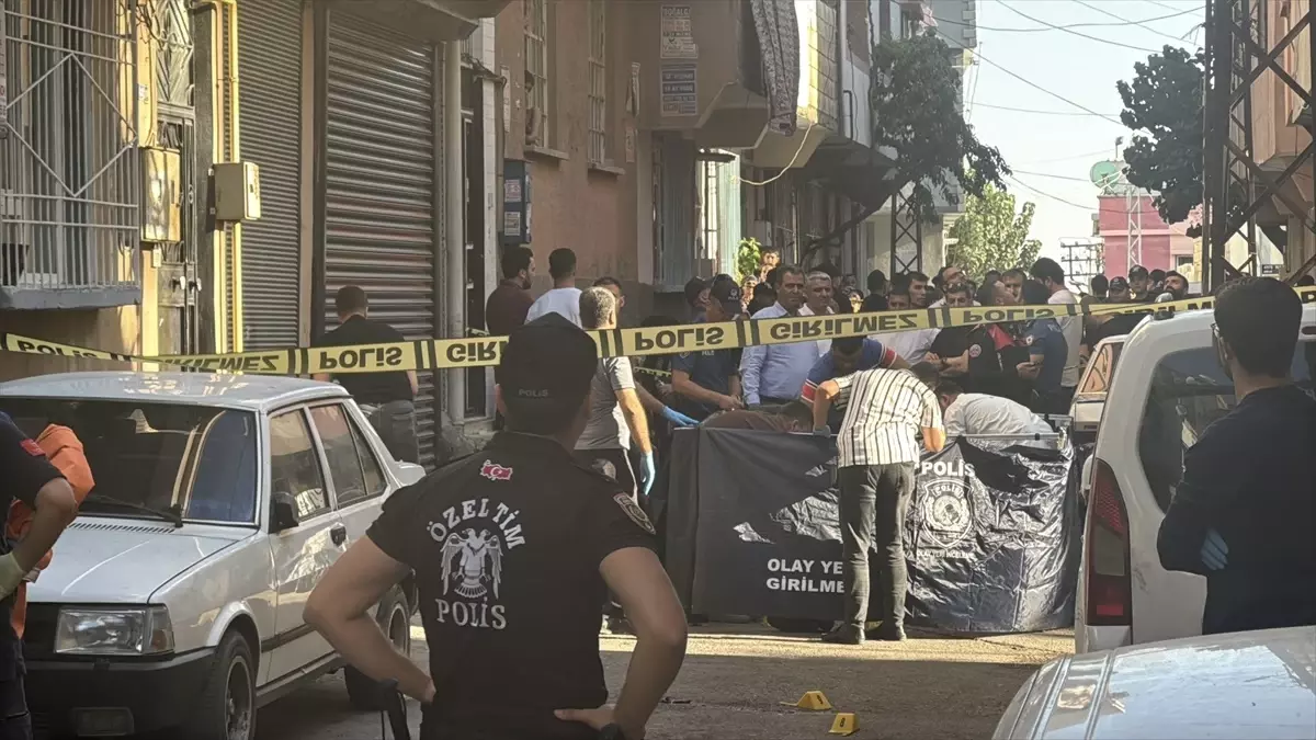 Boşanma Aşamasındaki Eşini Öldüren Kişi İntihar Etti