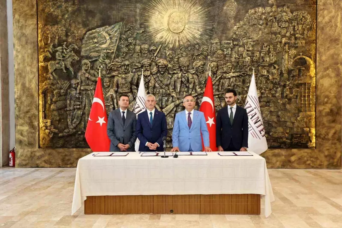 Gaziantep'te Genç Yetenekler İçin Futbol Alanında Önemli Protokol İmzalandı