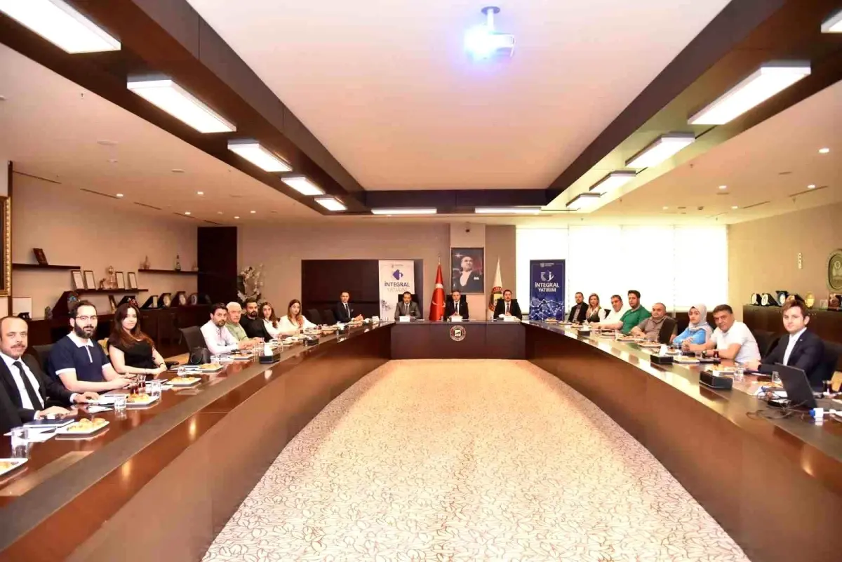 Gaziantep'te Halka Arz Paneli Yapıldı