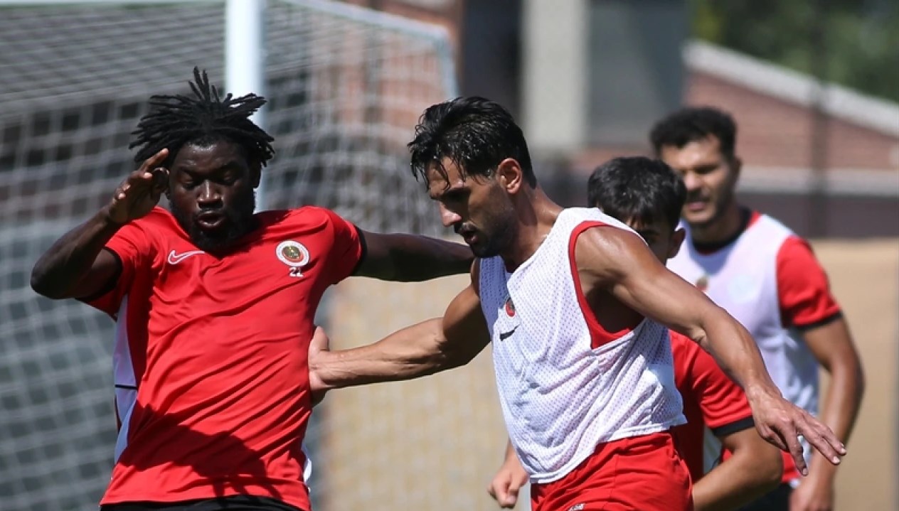 Gençlerbirliği, Çaykur Rizespor Karşısında Süper Lig'de İlk Galibiyetini Arıyor