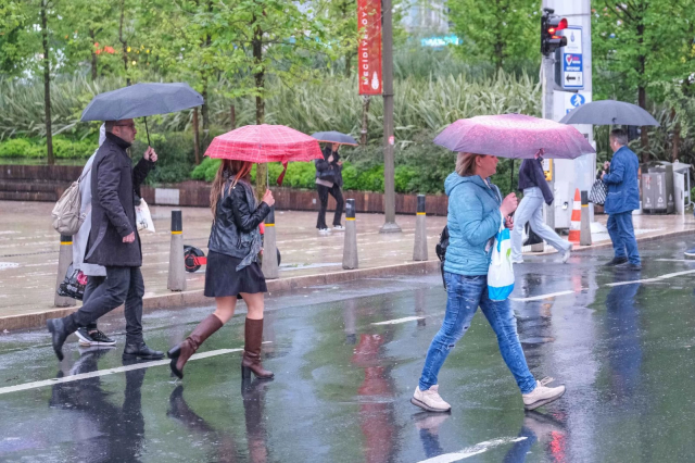 İstanbul ve Çevresinde Yoğun Sağanak Yağış Uyarısı ve Hava Durumu Güncellemesi