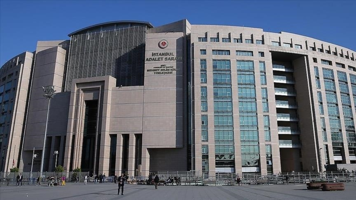 İstanbul'da Rüşvet ve Dolandırıcılık Operasyonu: 23 Şüpheli Tutuklandı