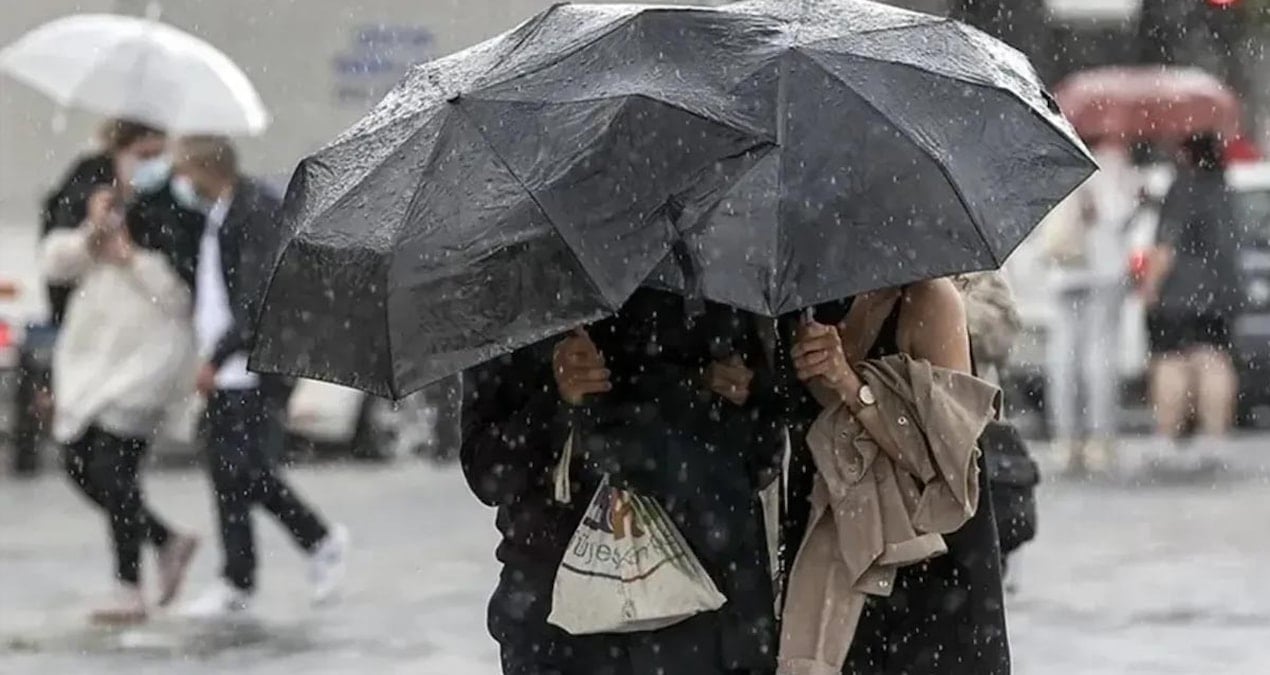İstanbul’da Sağanak Yağışlar Başlıyor: Meteoroloji’dan Kritik Uyarılar