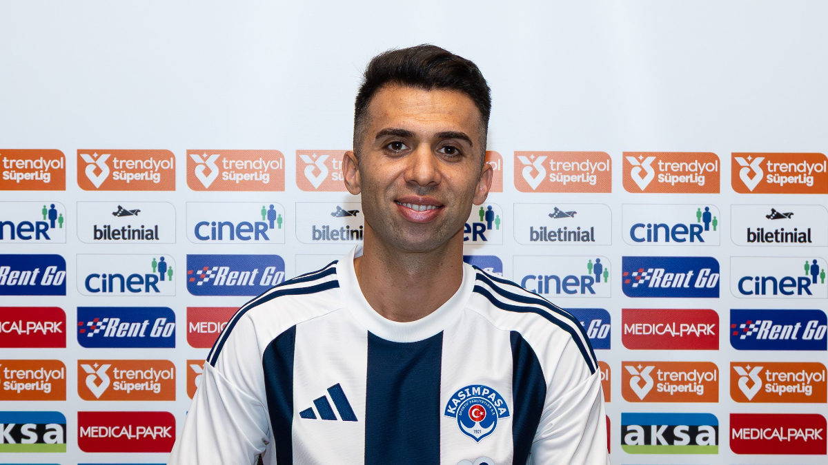 Kasımpaşa, Emre Taşdemir'i renklerine bağladı