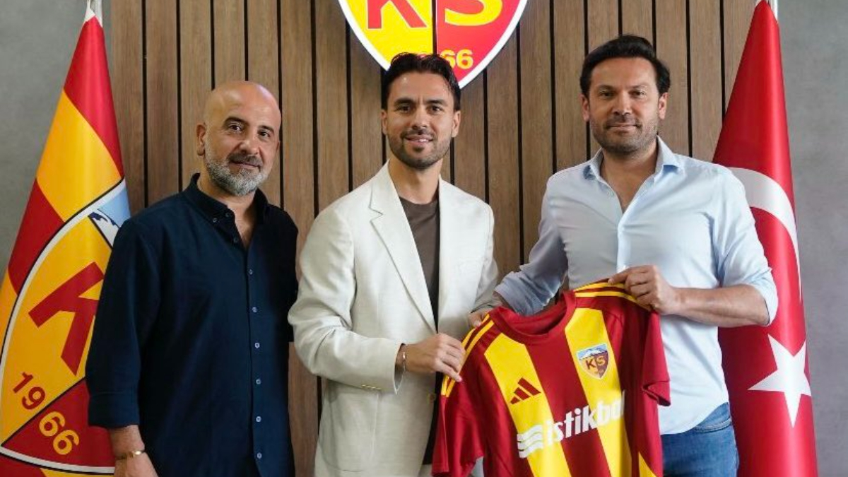Kayserispor, Furkan Soyalp'i renklerine bağladı