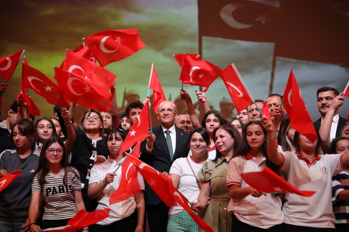 Mehmet Şimşek: Karşımıza çıkacak tehditlere karşı en etkili silah eğitimdir