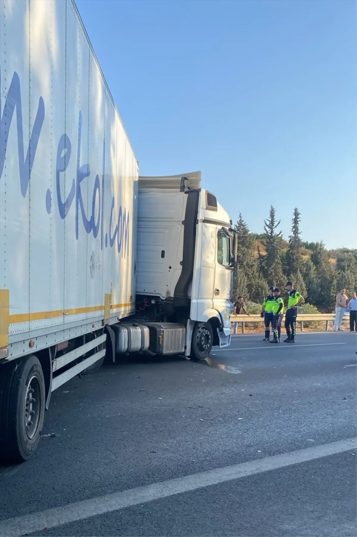 Mersin'de Trafikte Zincirleme Kaza: 5 Kişi Yaralandı