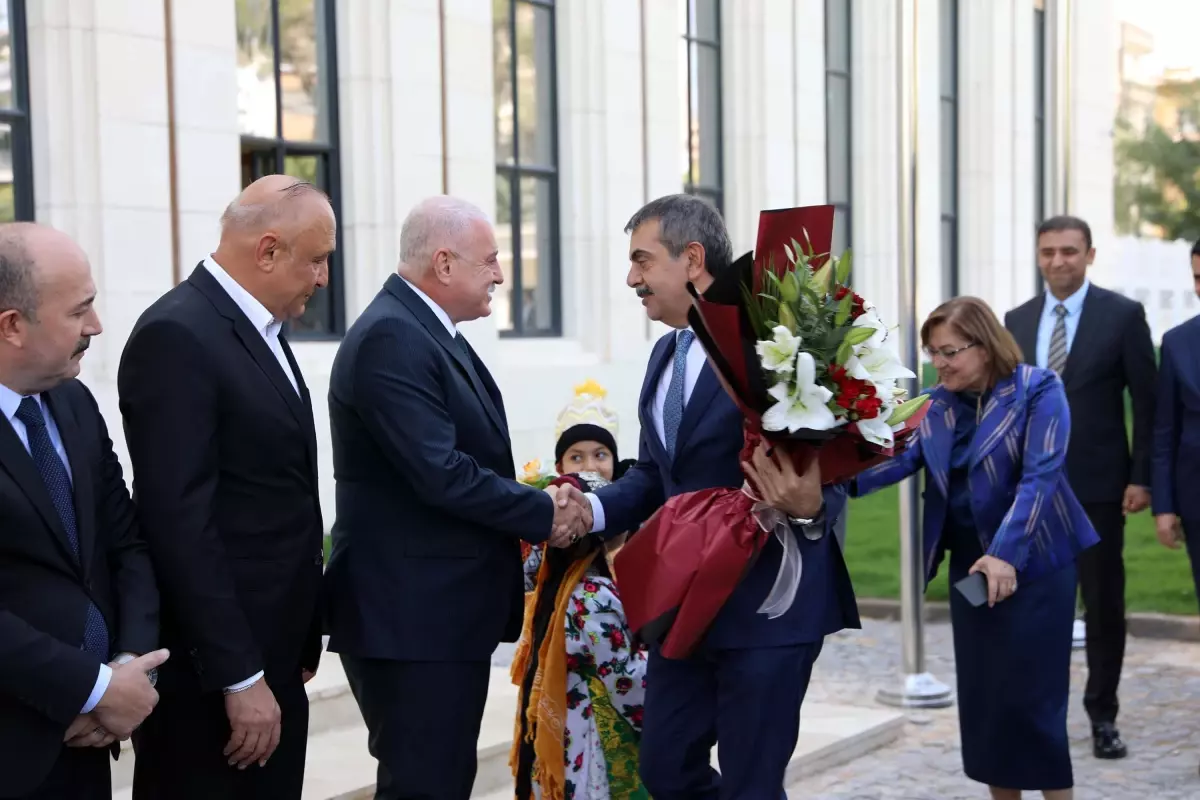 Bakan Tekin Eğitim Taahhütlerini Hayata Geçiriyor