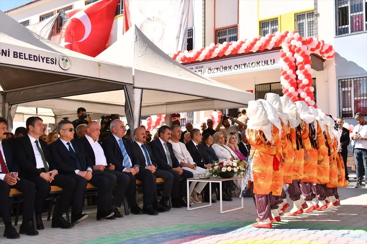 Milli Eğitim Bakanı Yusuf Tekin'den Eğitimde Yeni Dönem: Sınıf Mevcudu Artık 20'nin Altında